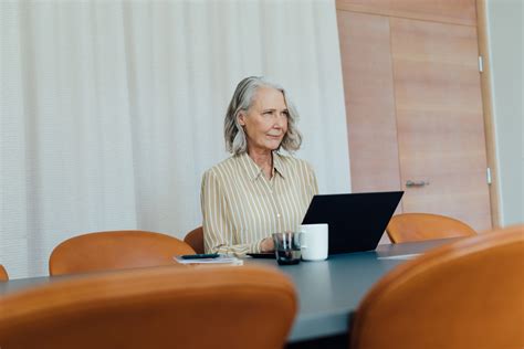 oma eläkeikä laskuri|Eläkeikä kertoo, milloin eläkkeelle voi jäädä